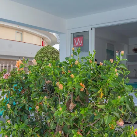 Con Terraza Y Piscina En Playa Del Ing Apartment